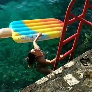 Meet your Posher, Natasha